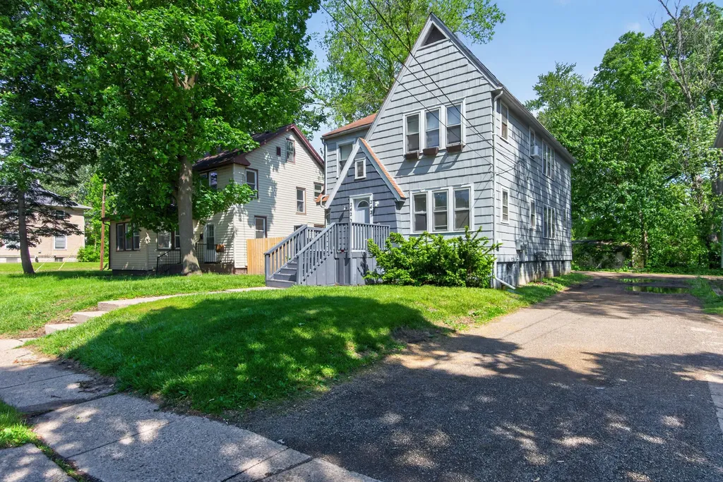 242 W High Street Jackson City MI 49203