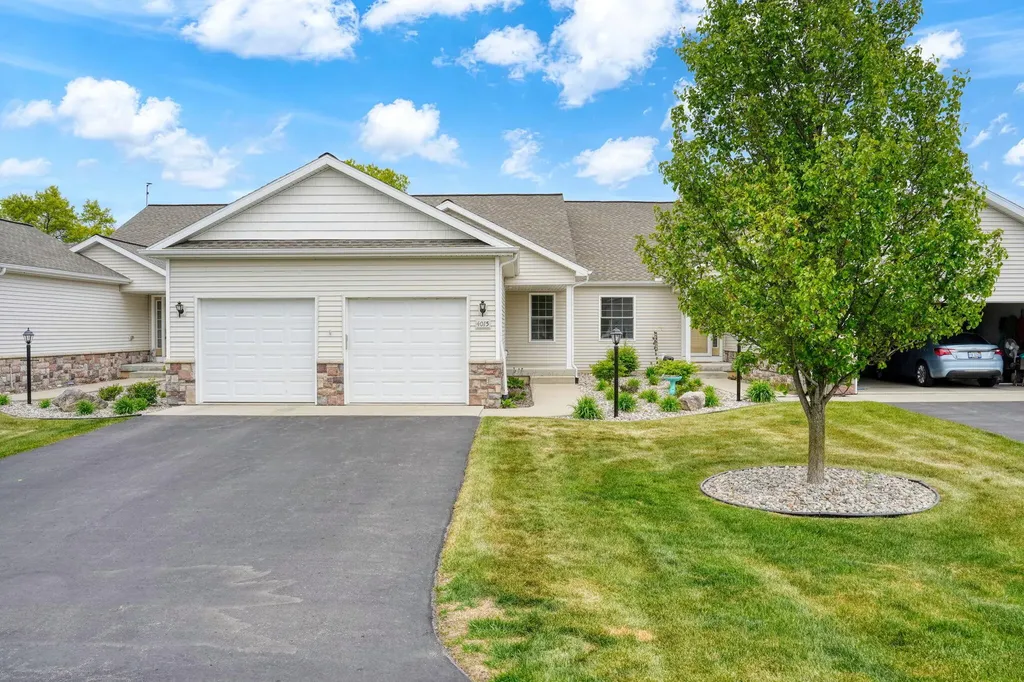 4015 Eastbridge Circle Stockbridge Village MI 49285