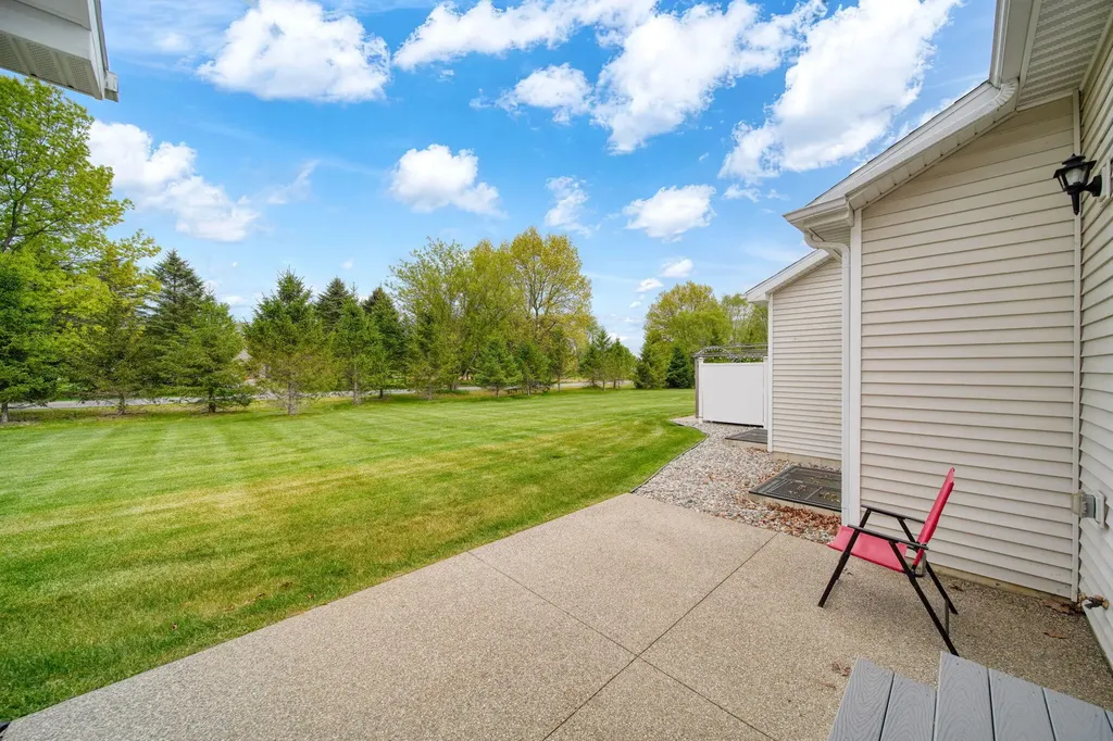 4015 Eastbridge Circle Stockbridge Village MI 49285