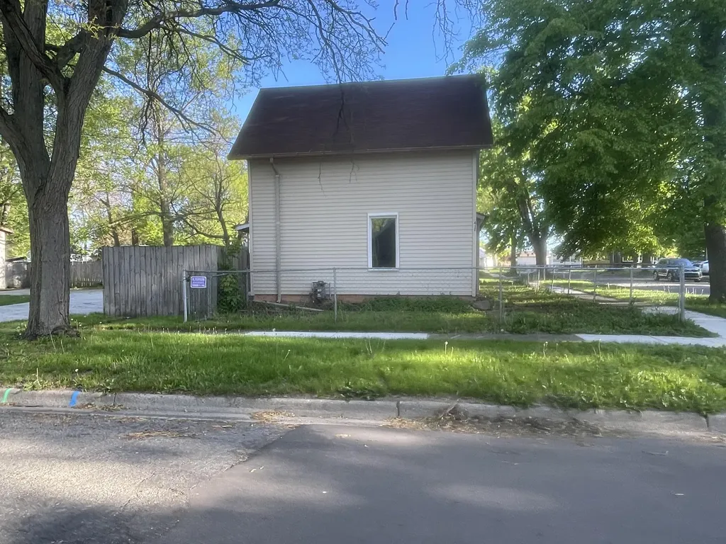 412 Quarry Street Jackson City MI 49201
