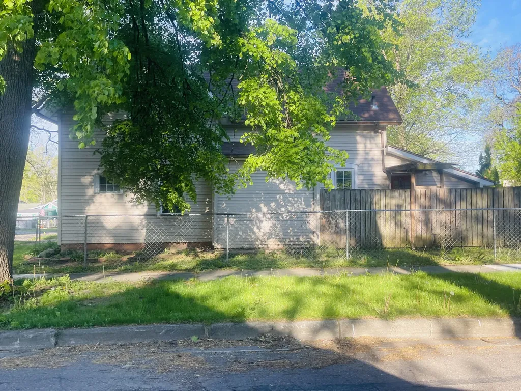 412 Quarry Street Jackson City MI 49201