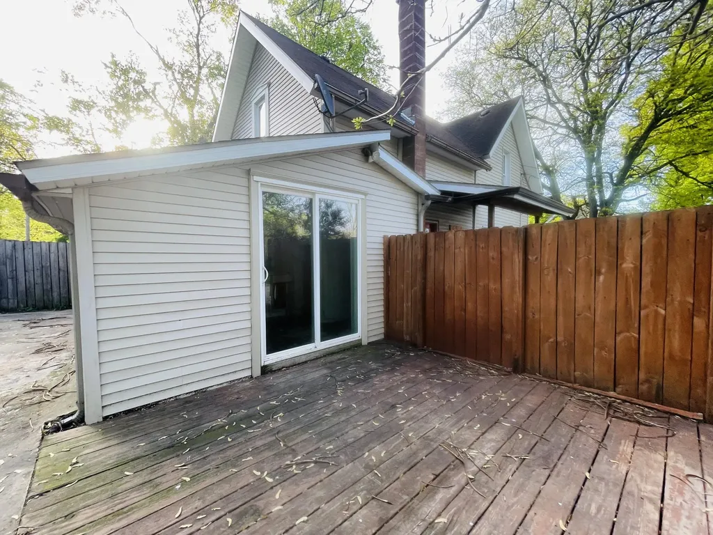 412 Quarry Street Jackson City MI 49201