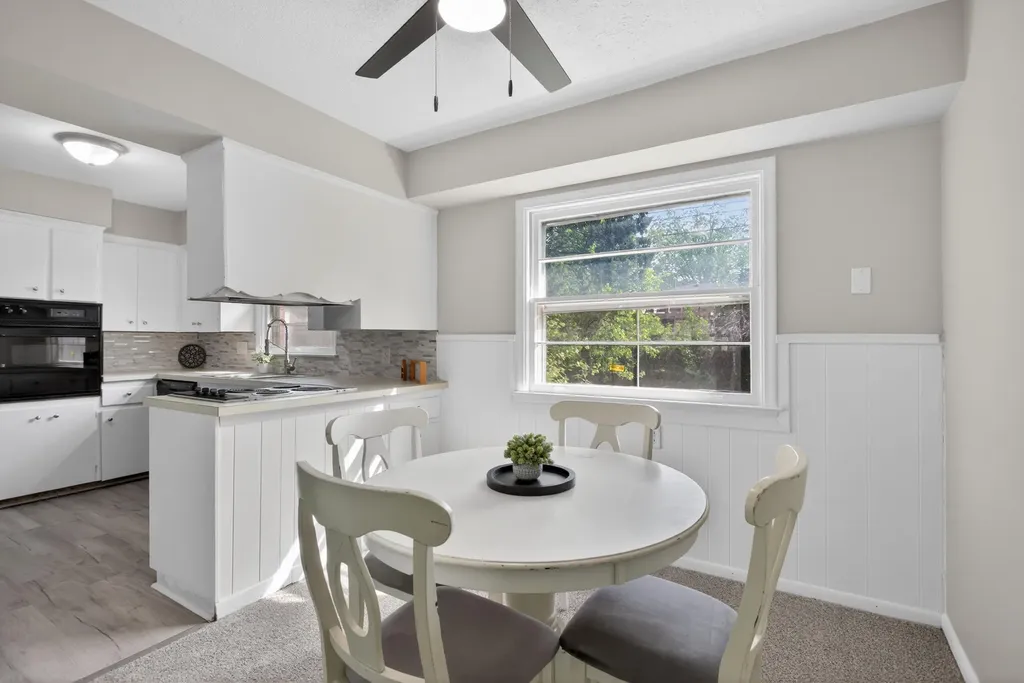2136 Bruce Avenue Lansing City MI 48915