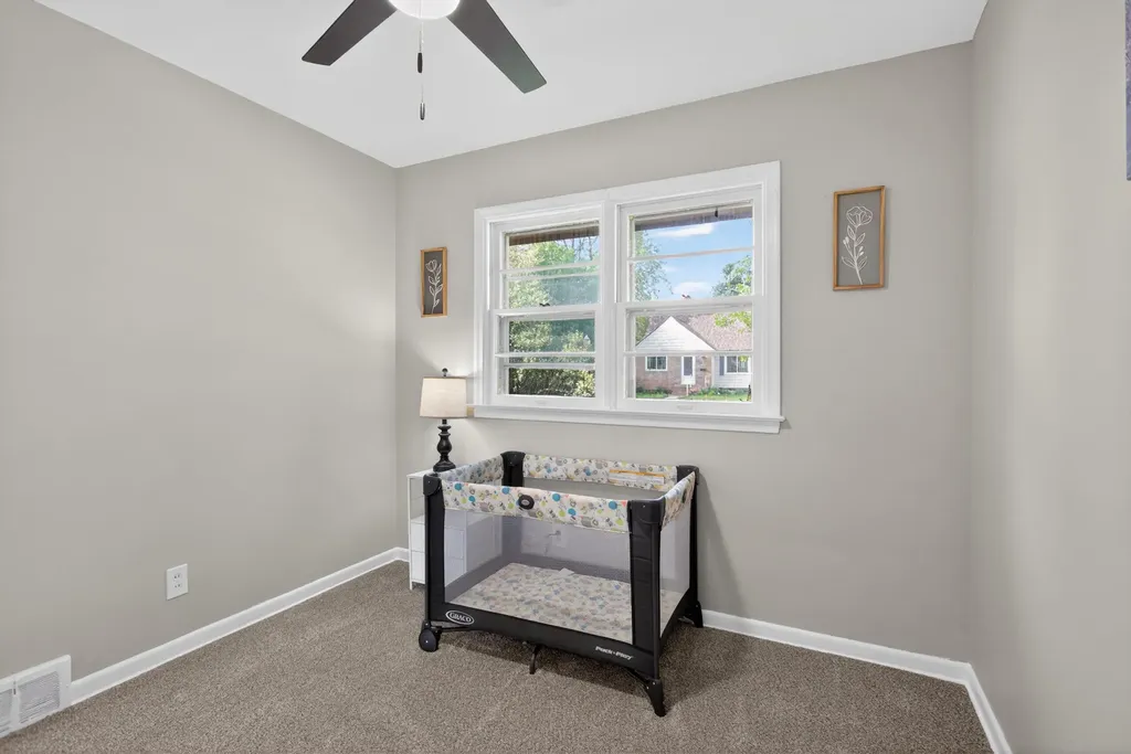 2136 Bruce Avenue Lansing City MI 48915
