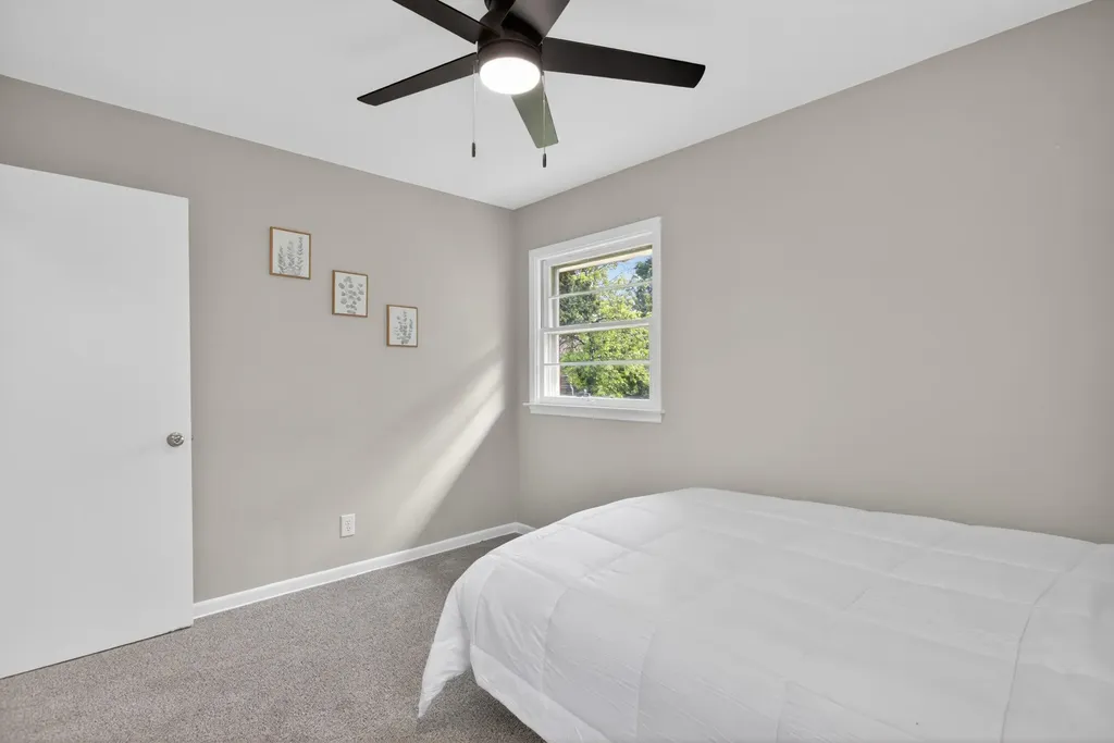 2136 Bruce Avenue Lansing City MI 48915
