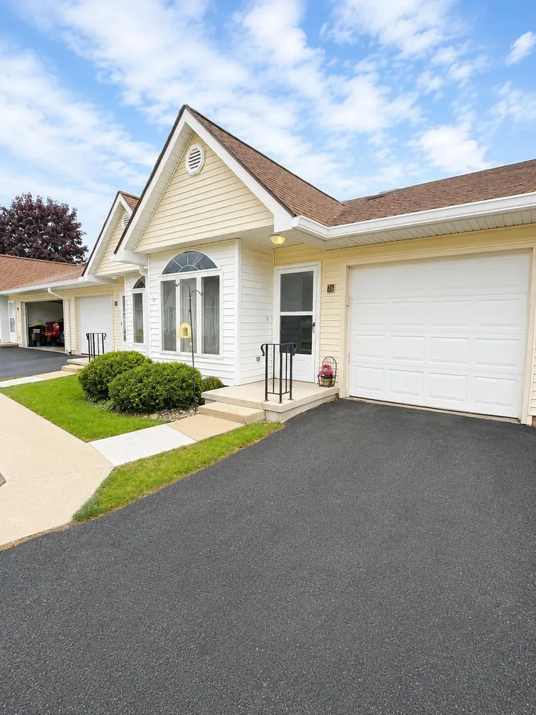 729 W Clark Street Tecumseh City MI 49286