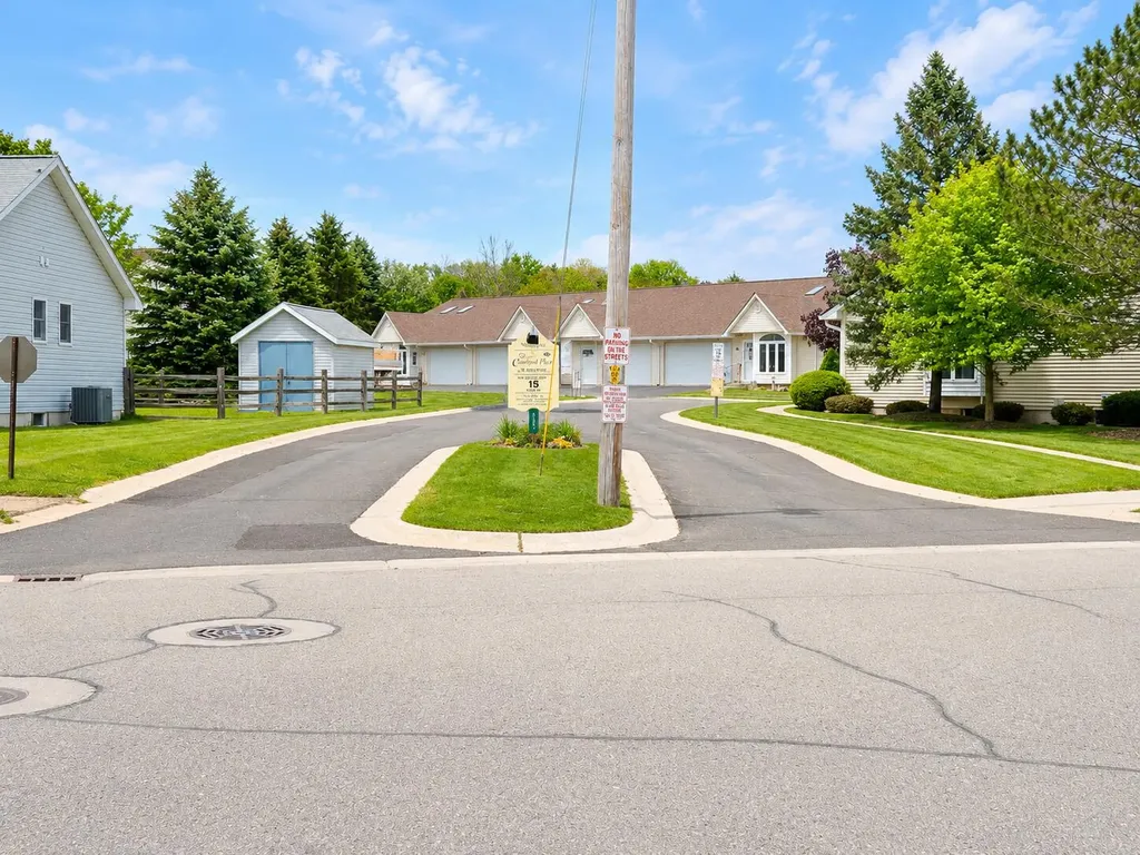 729 W Clark Street Tecumseh City MI 49286
