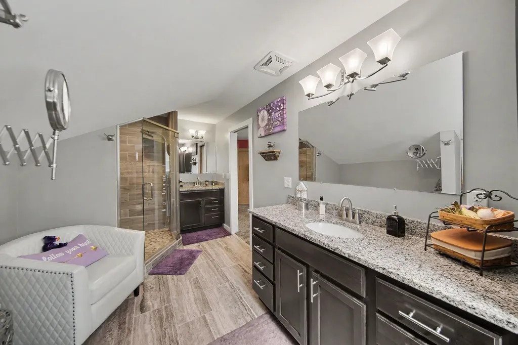 7572 Tucker Lane Leoni Township MI 49201