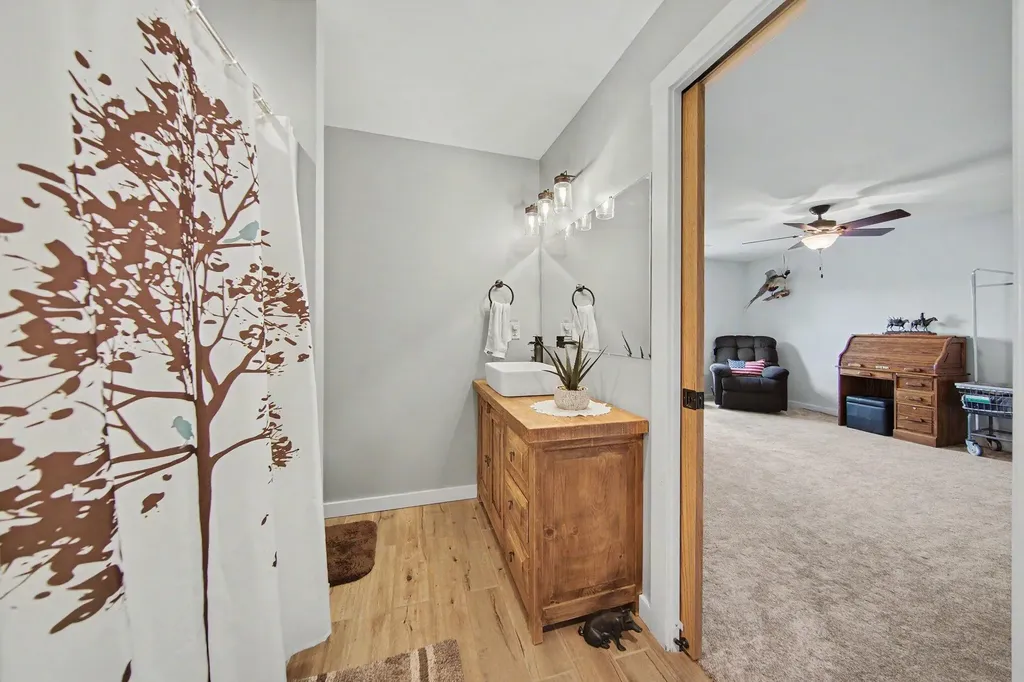 7572 Tucker Lane Leoni Township MI 49201