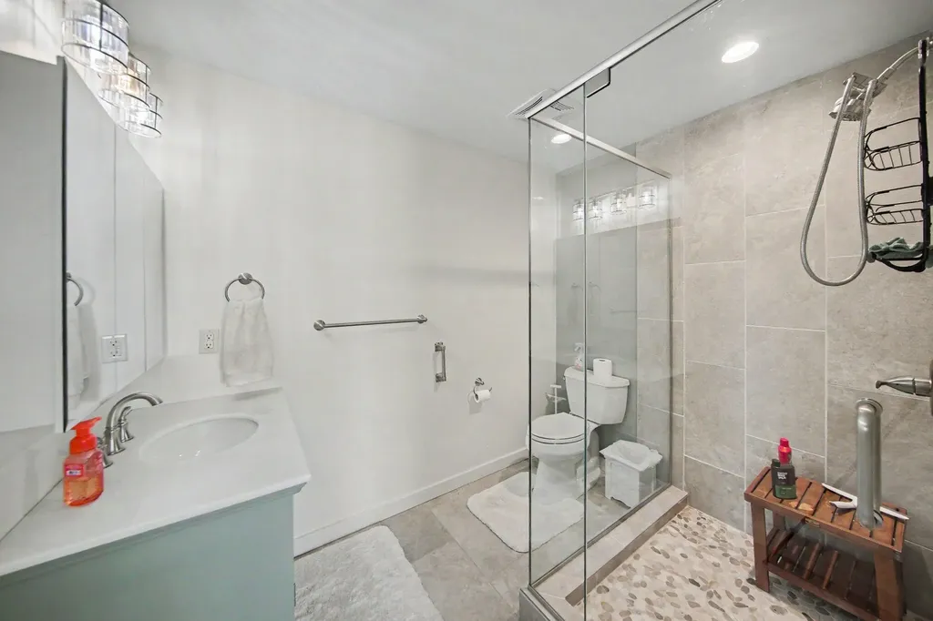 7572 Tucker Lane Leoni Township MI 49201