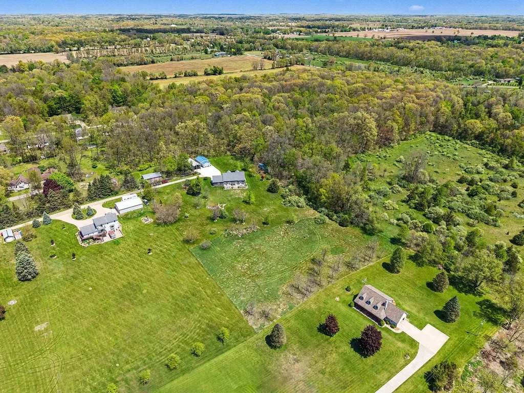 7572 Tucker Lane Leoni Township MI 49201
