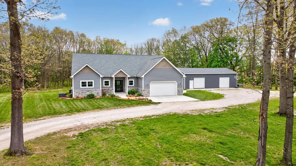 7615 Lansing Avenue Rives Township MI 49201