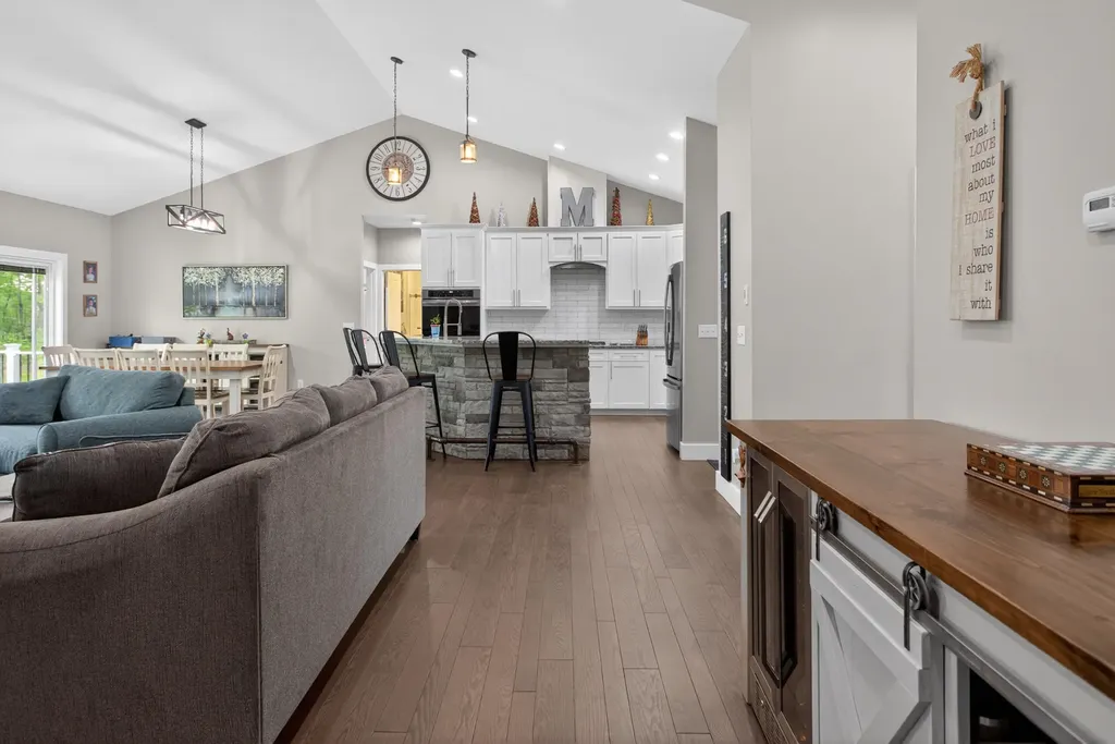 7615 Lansing Avenue Rives Township MI 49201
