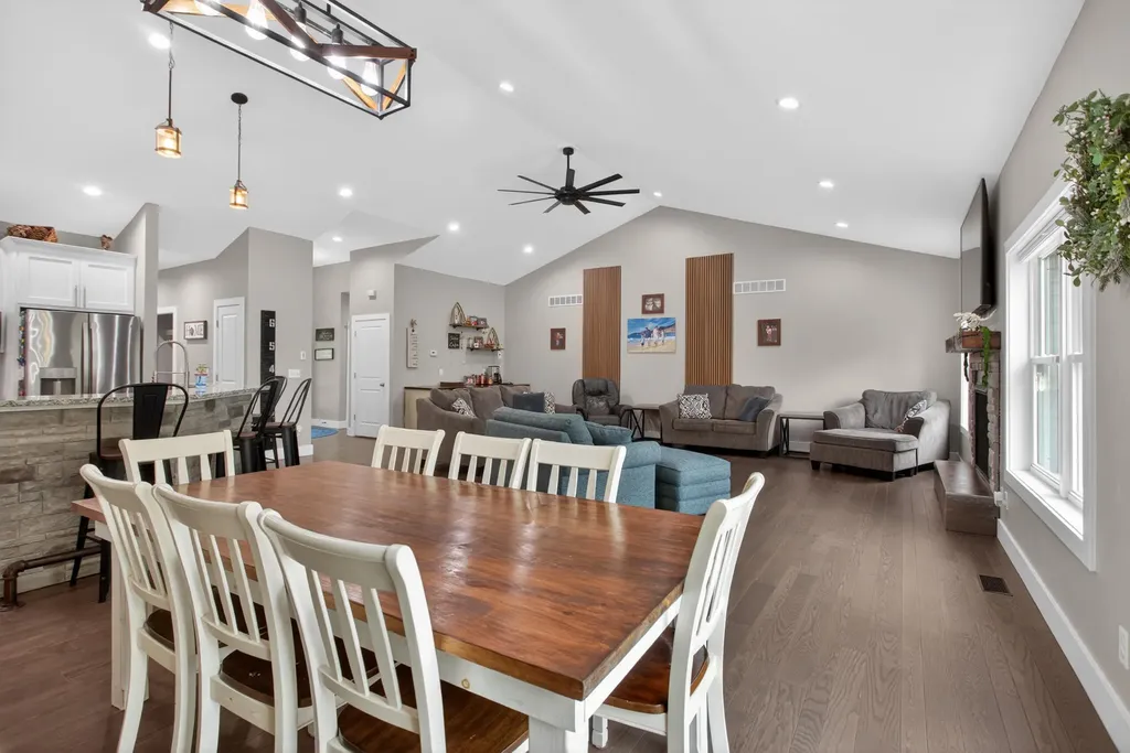7615 Lansing Avenue Rives Township MI 49201