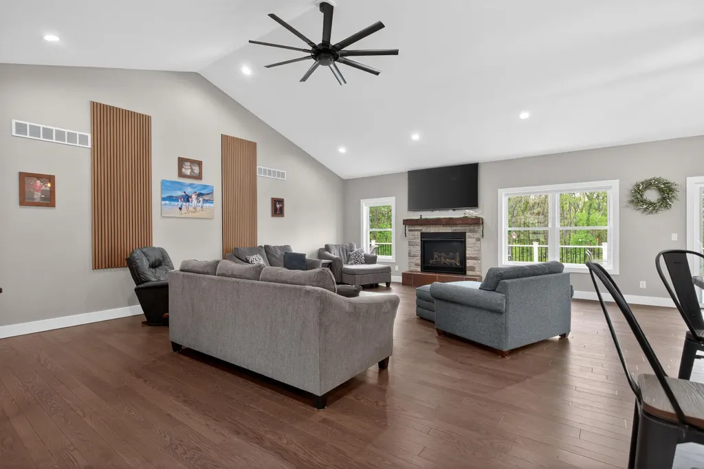 7615 Lansing Avenue Rives Township MI 49201