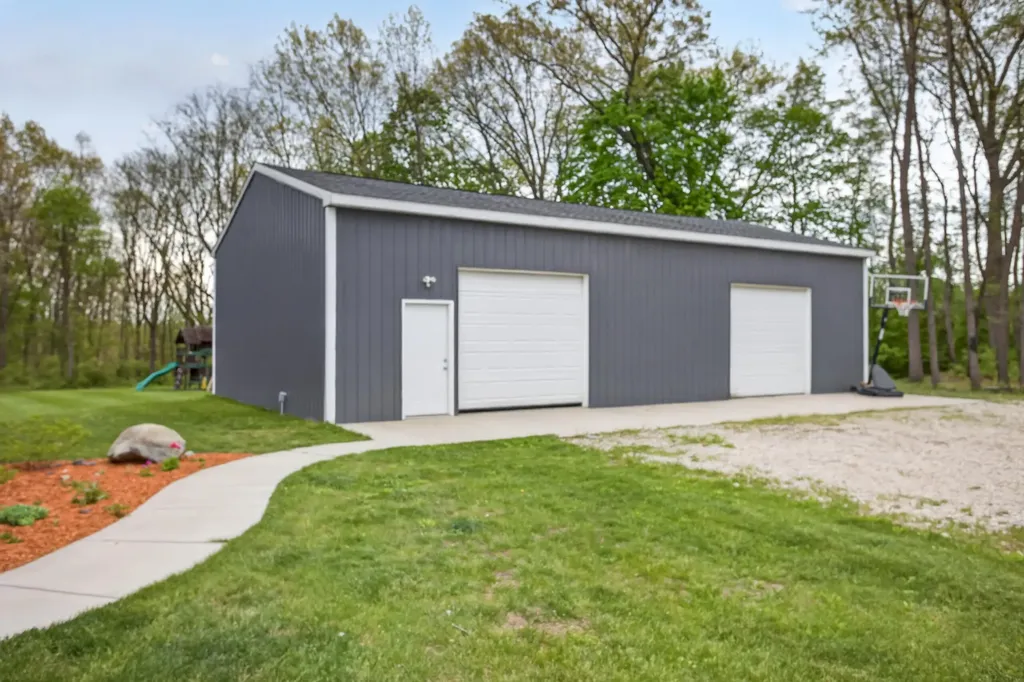 7615 Lansing Avenue Rives Township MI 49201