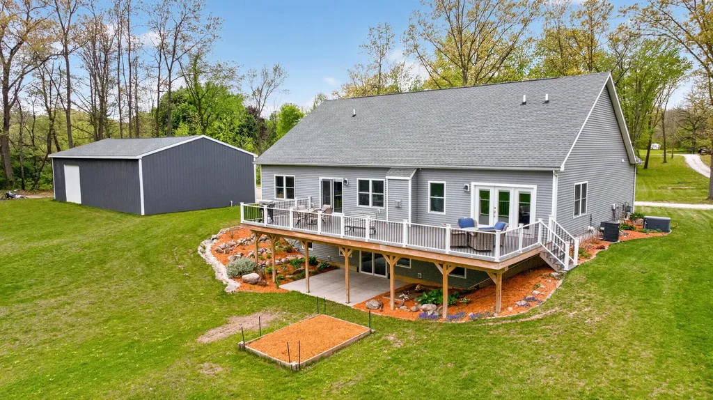 7615 Lansing Avenue Rives Township MI 49201