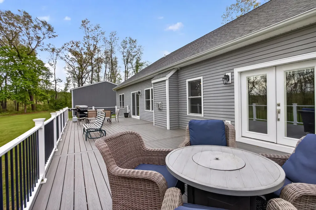 7615 Lansing Avenue Rives Township MI 49201