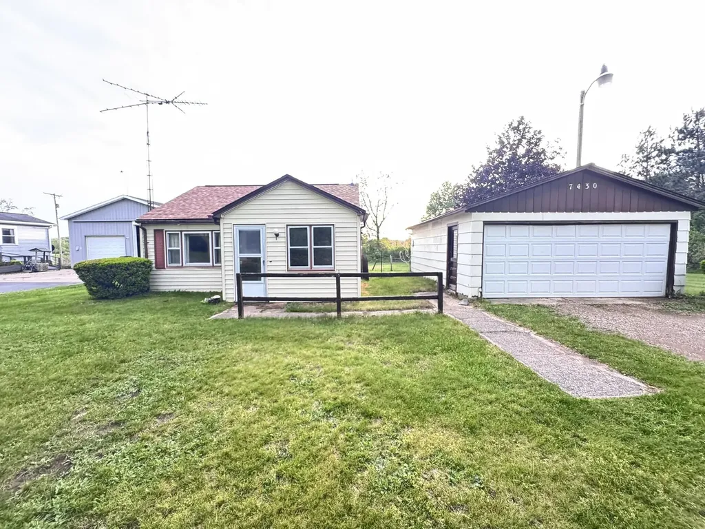 7430 Jones Road Rives Township MI 49201