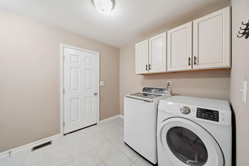 4032 Stoneridge Drive Summit Township MI 49203