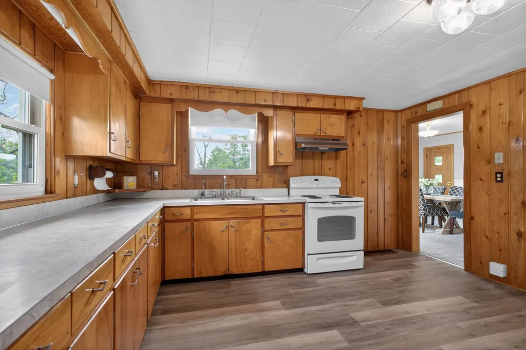10337 Springville Highway Cambridge Township MI 49265