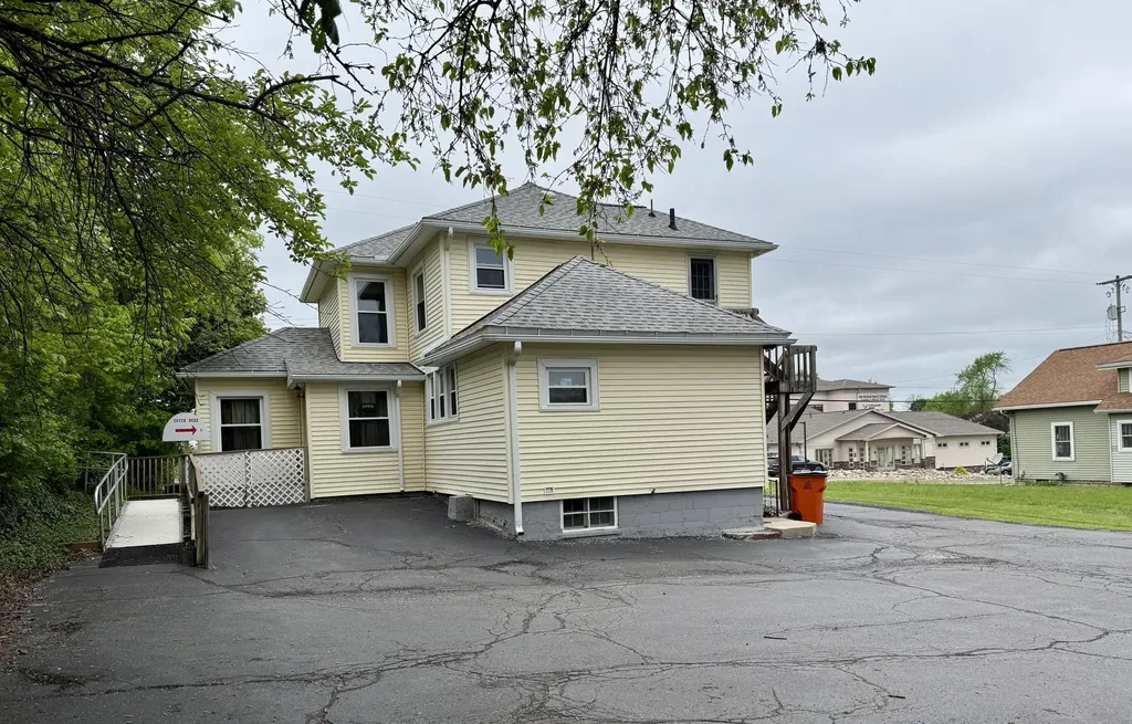 205 N W Avenue Jackson City MI 49201
