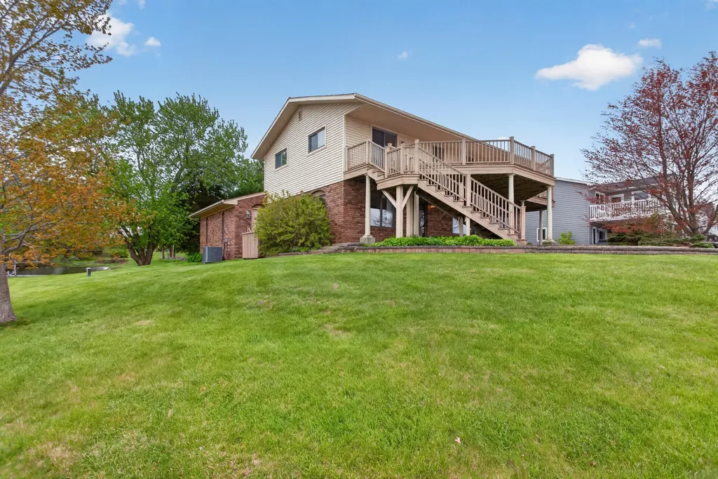 332 Riviera Drive Columbia Township MI 49230