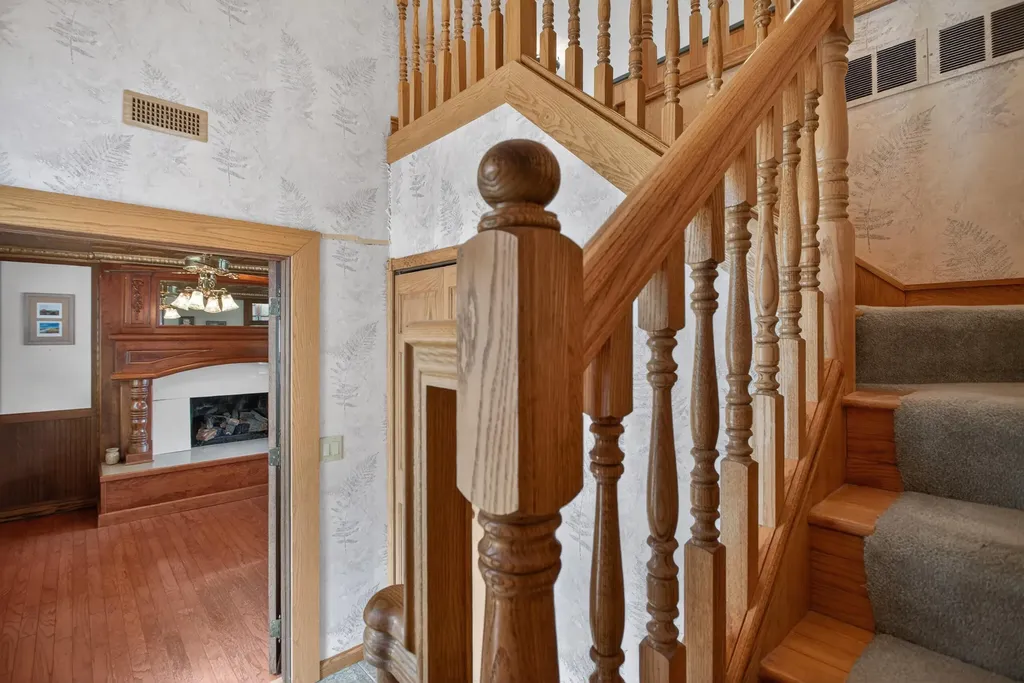 332 Riviera Drive Columbia Township MI 49230