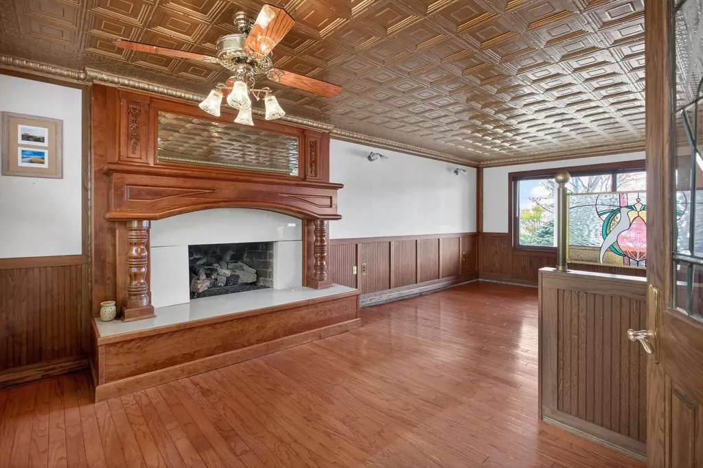 332 Riviera Drive Columbia Township MI 49230
