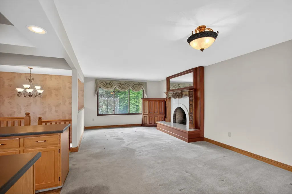 332 Riviera Drive Columbia Township MI 49230