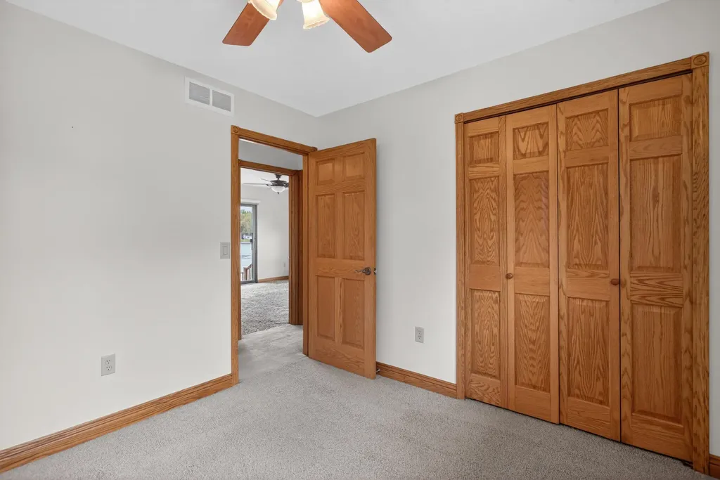 332 Riviera Drive Columbia Township MI 49230