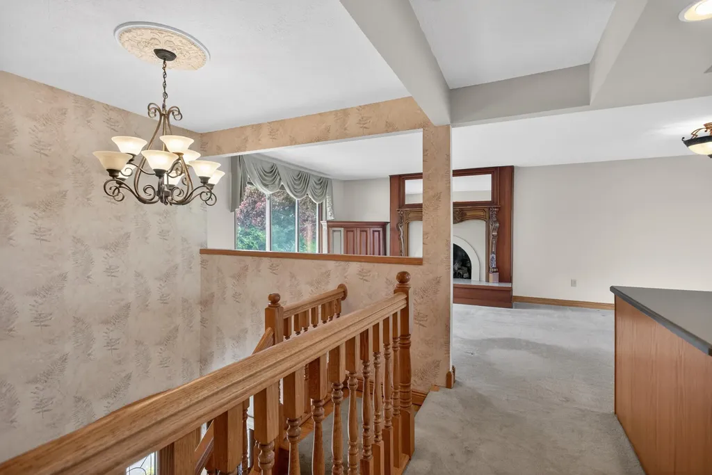 332 Riviera Drive Columbia Township MI 49230