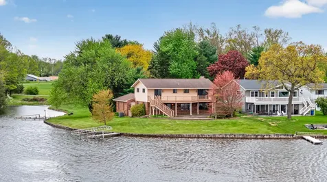 332 Riviera Drive Columbia Township MI 49230