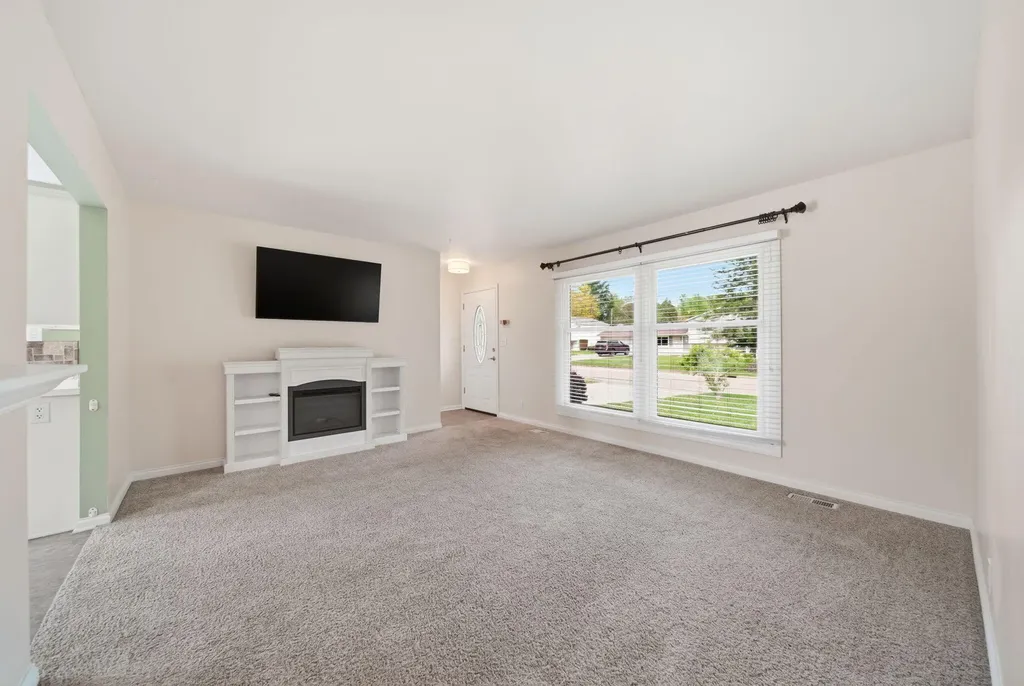 584 Birchwood Street Summit Township MI 49203