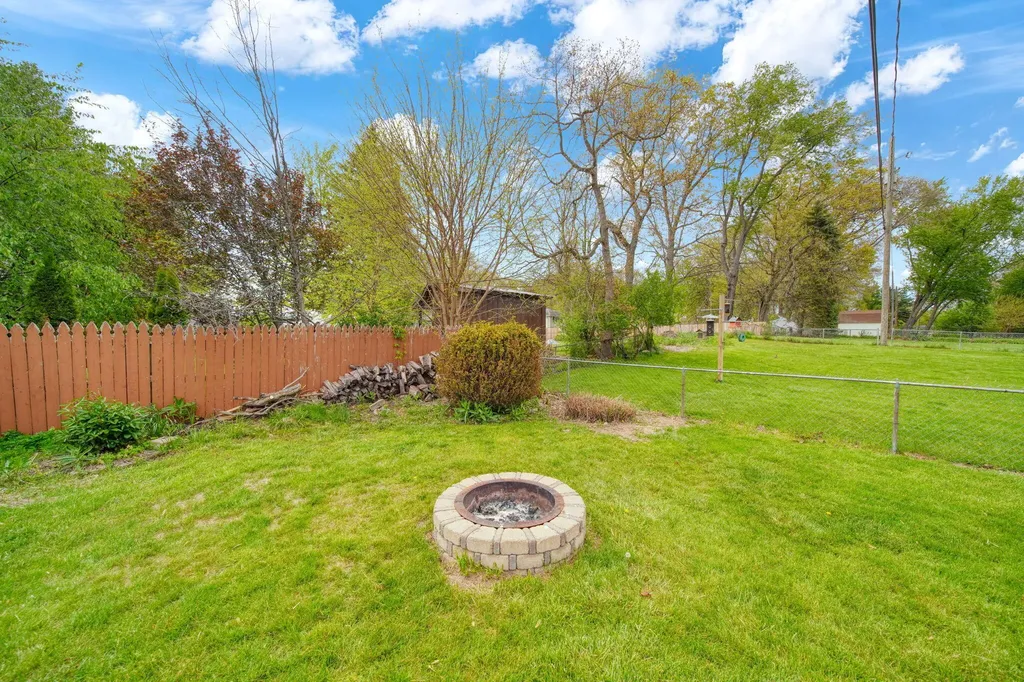 584 Birchwood Street Summit Township MI 49203