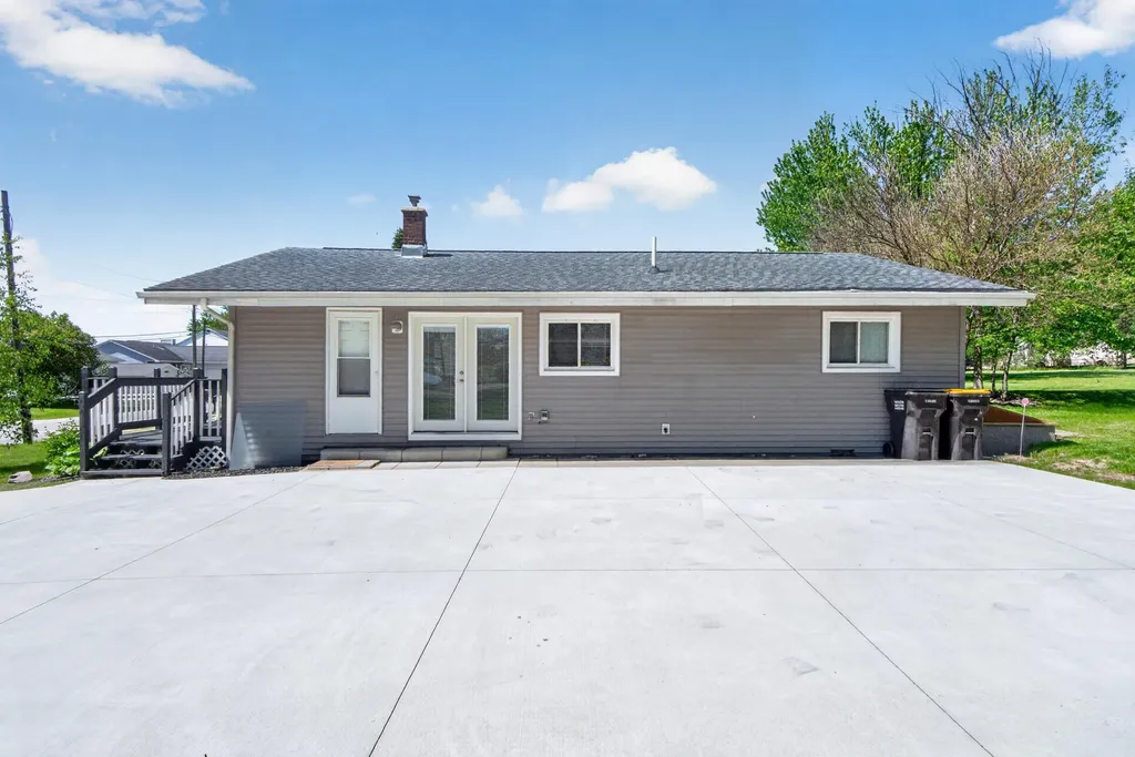 10674 Wesch Road Columbia Township MI 49230
