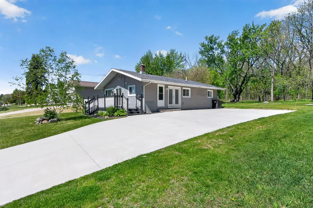 10674 Wesch Road Columbia Township MI 49230