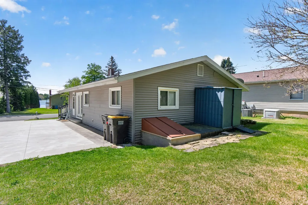 10674 Wesch Road Columbia Township MI 49230