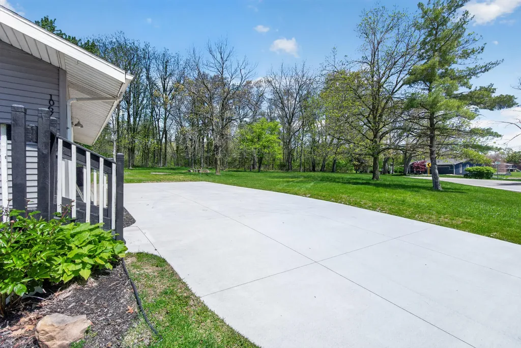10674 Wesch Road Columbia Township MI 49230