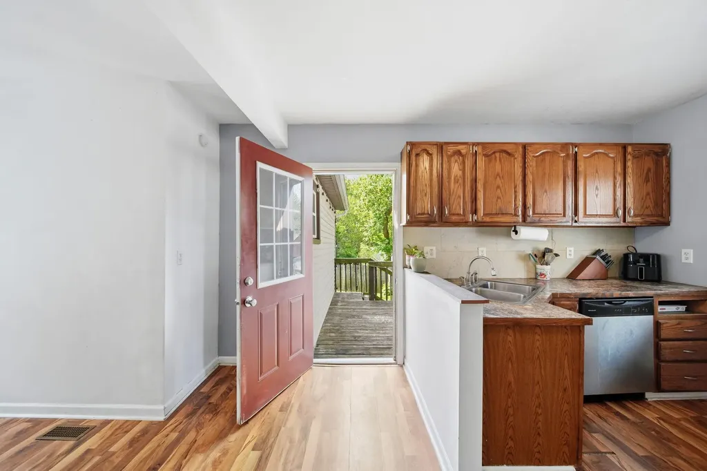 407 Hinckley Boulevard Summit Township MI 49203