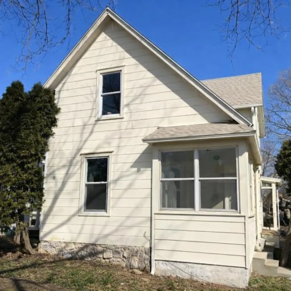 141 Bates Street Jackson City MI 49202