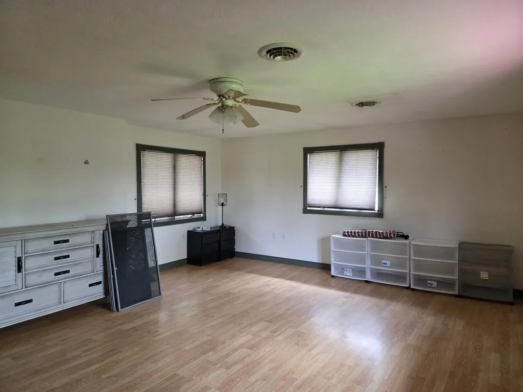 3639 Flansburg Road Leoni Township MI 49203