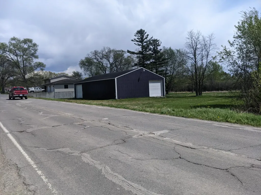 3639 Flansburg Road Leoni Township MI 49203
