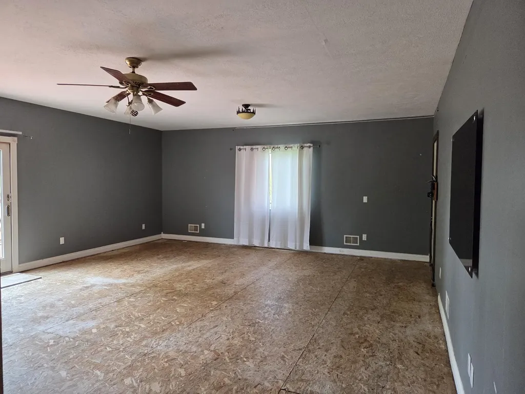 3639 Flansburg Road Leoni Township MI 49203