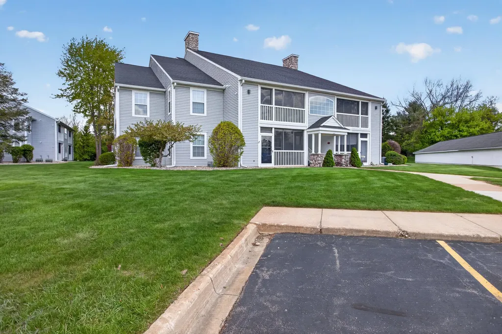 773 W Barrington Circle Summit Township MI 49203
