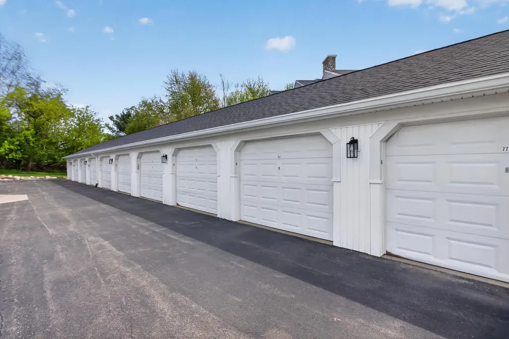 773 W Barrington Circle Summit Township MI 49203
