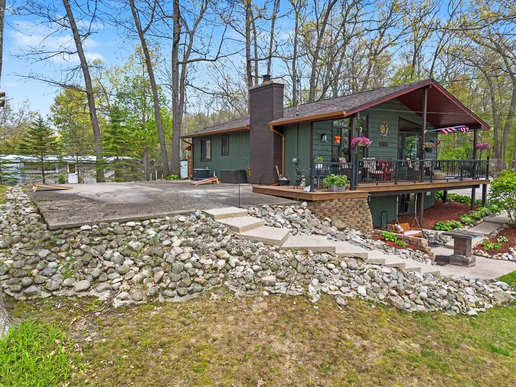 11820 Killarny Circle Somerset Township MI 49249
