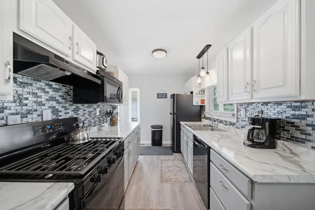 5030 E Berry Road Henrietta Township MI 49272