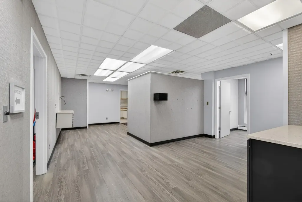 306 W Washington Avenue Jackson City MI 49201