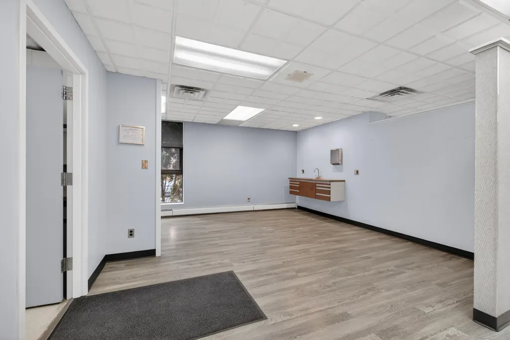 306 W Washington Avenue Jackson City MI 49201
